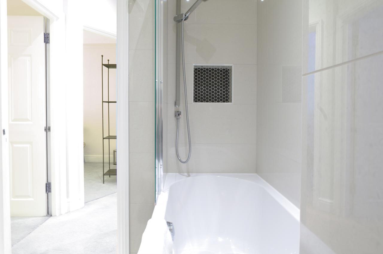 Covent Garden Superior Two Bedroom Aparment on Strand London Exterior foto